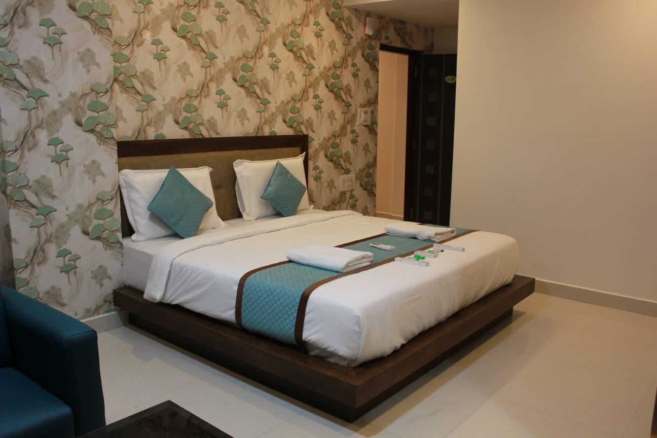 Deluxe Room View 3